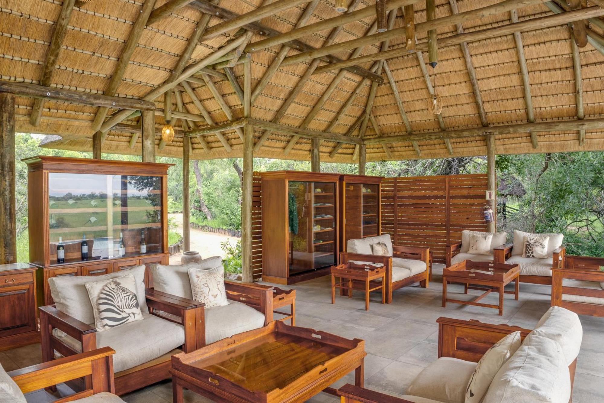 Tangala Safari Camp Villa ธอร์นีบุชเกมรีเซิร์ฟ ภายนอก รูปภาพ